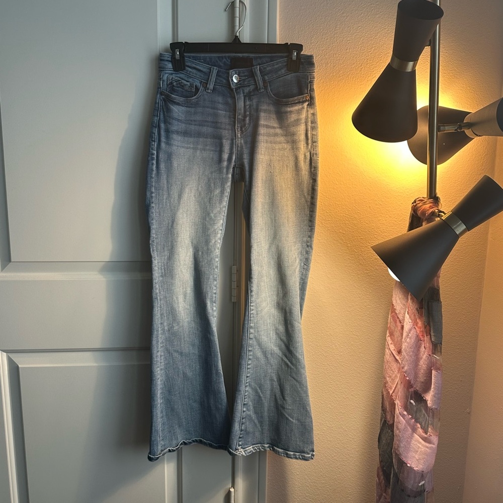 Buckle Women's Flair Jeans